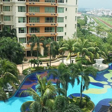 Qaiser Executive Stay East Lake Residence Kampong Bohol Екстериор снимка