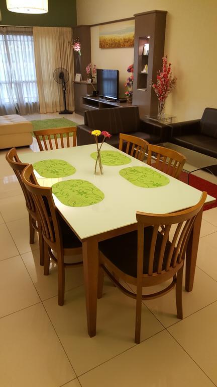 Qaiser Executive Stay East Lake Residence Kampong Bohol Екстериор снимка