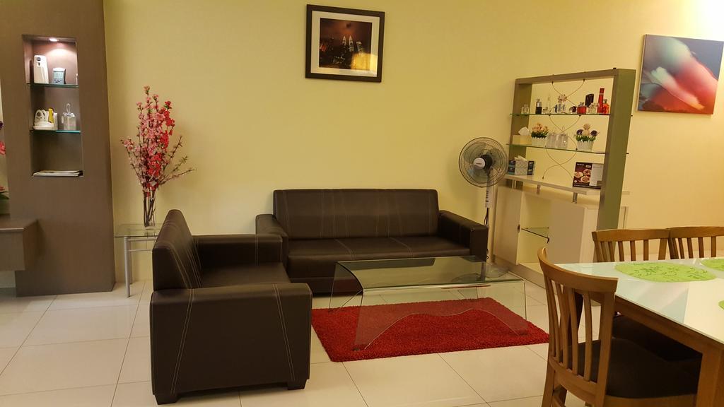 Qaiser Executive Stay East Lake Residence Kampong Bohol Екстериор снимка